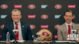 Lee más sobre el artículo Rueda de Prensa: John Lynch y Kyle Shanahan –  24 de abril de 2025 (Post Day 1 Draft 2025)